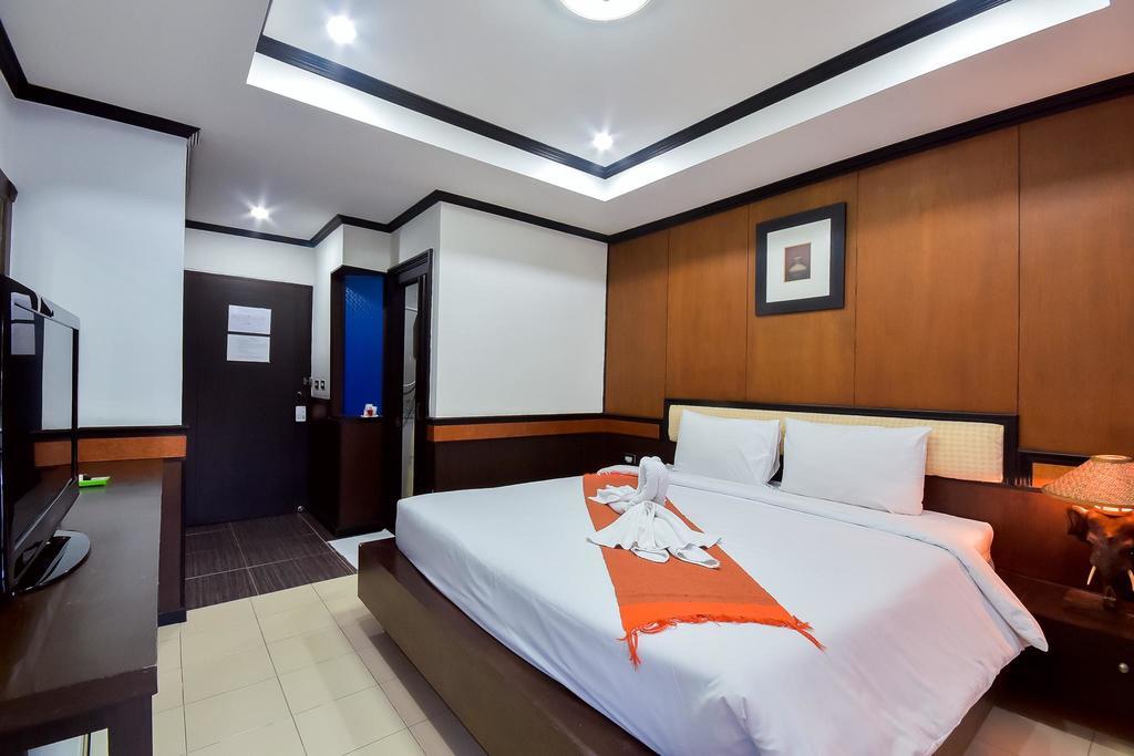 Season Palace Huahin Hotel Cha-Am Exterior photo