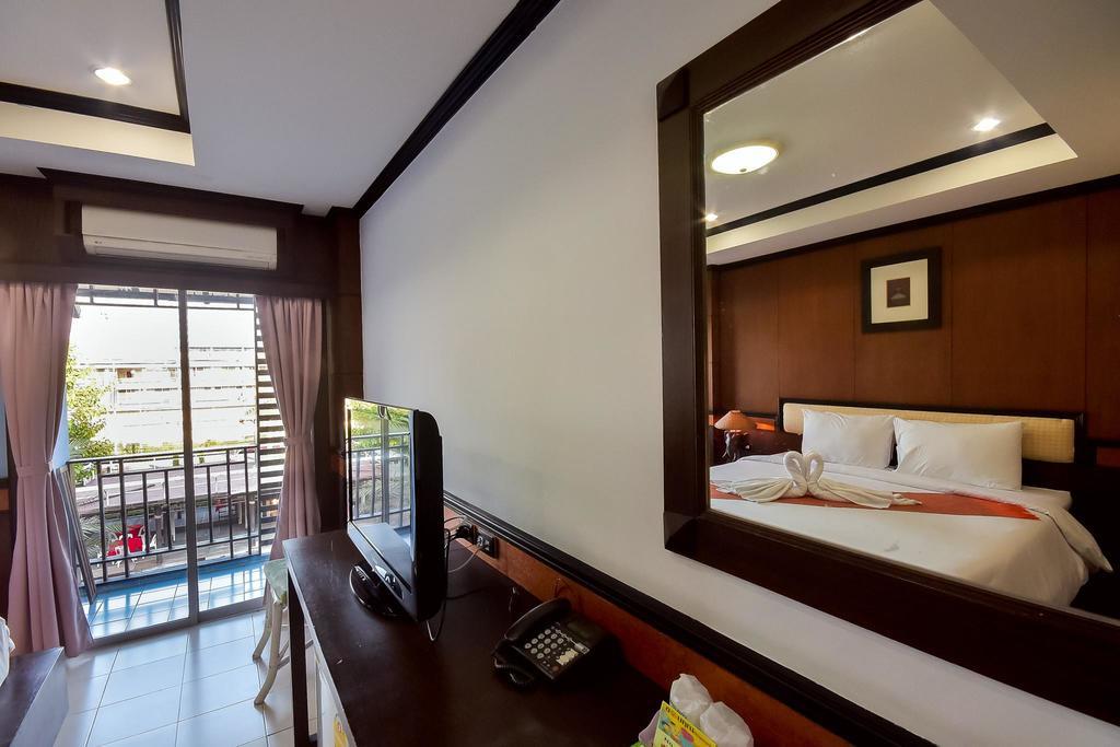 Season Palace Huahin Hotel Cha-Am Exterior photo