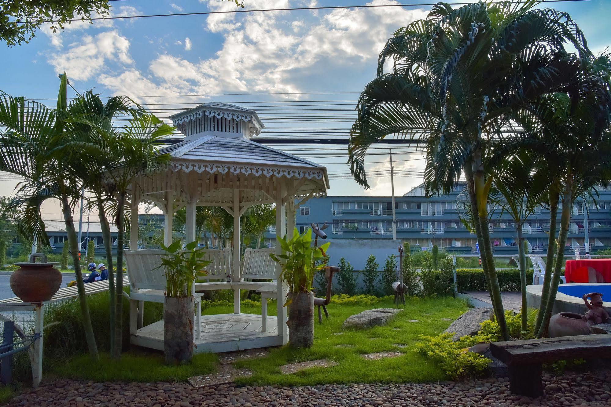 Season Palace Huahin Hotel Cha-Am Exterior photo